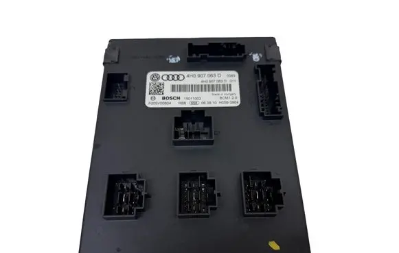 Volkswagen Touareg II Comfort/convenience module 4H0907063D F005V00804