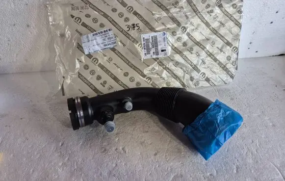 Alfa Romeo Mito Air intake hose/pipe 52012300 5178459AB 68321976AA