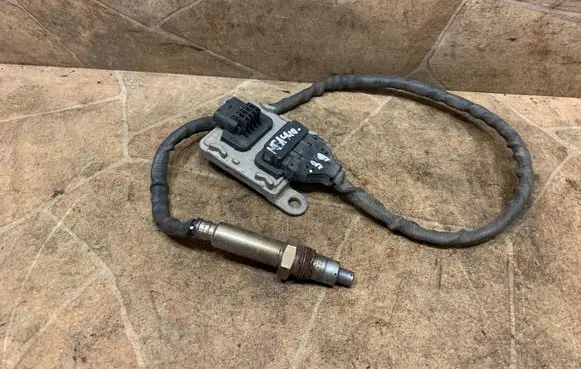 Mercedes-Benz E W213 Lambda probe sensor A0009057208
