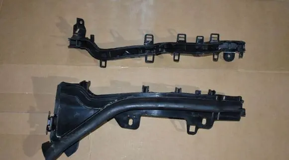 Mercedes-Benz E W214 Engine compartment rubber 