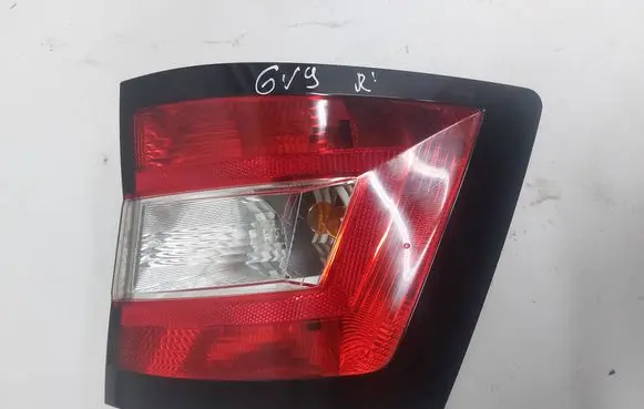 Skoda Fabia Mk3 (NJ) Rear/tail lights 6V9945096