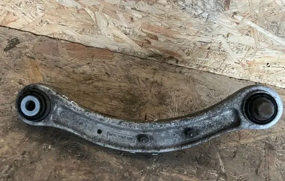 Porsche Cayenne (92A) Rear control arm 7L0505375A