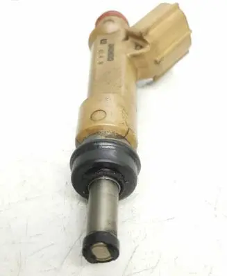 Toyota Auris 150 Fuel injector 2325037010 069063209