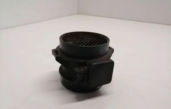 Volvo S40, V40 Mass air flow meter 30611231 70021028 5WK9604