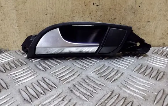Audi Q7 4L Rear door interior handle 4L0837019
