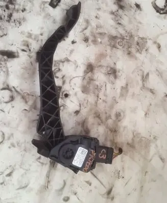 Citroen C3 Picasso Accelerator throttle pedal 9681383980