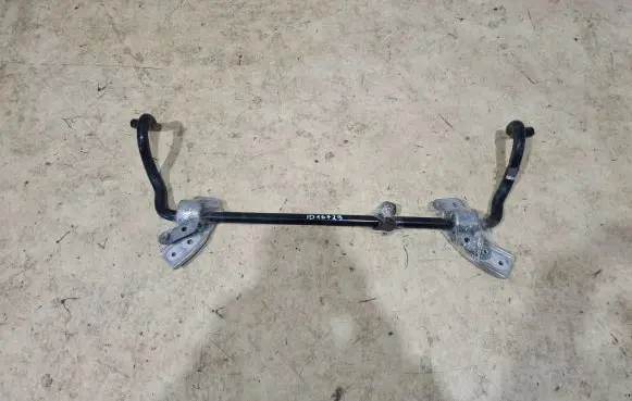 Mercedes-Benz C W205 Front anti-roll bar/sway bar A2053231465