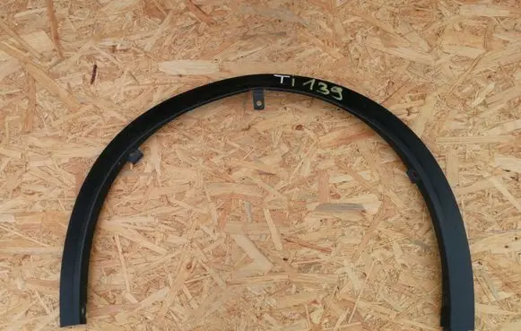 Suzuki Vitara (LY) Front arch trim 7722154P0