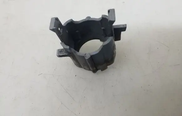 Mercedes-Benz E W211 Front parking sensor holder (PDC) A2118850567