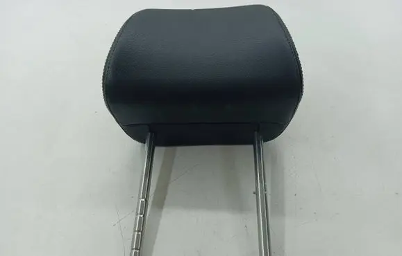 Volkswagen PASSAT B6 Front seat headrest 