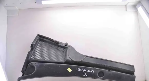 Wiper trim