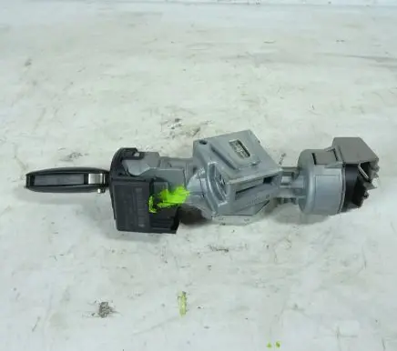 Ford Grand C-MAX Ignition lock 3M51-3F880-AE