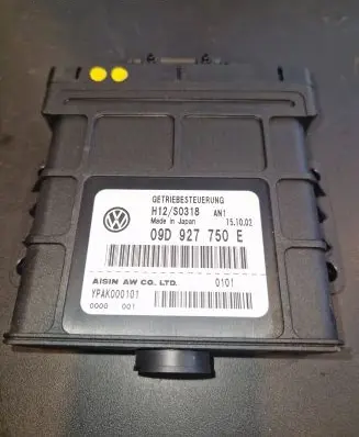 Volkswagen Touareg I Gearbox control unit/module 09D927750E