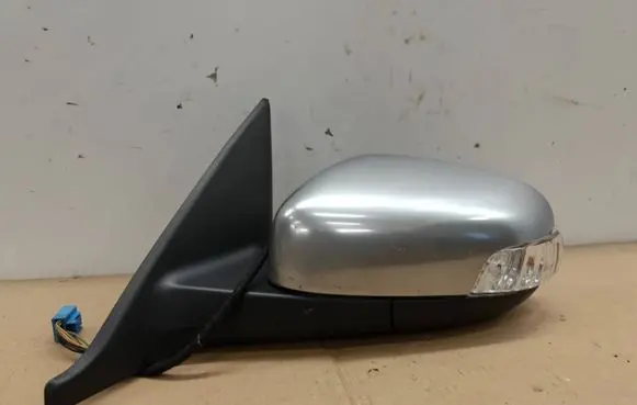 Volvo S40 Front door electric wing mirror 