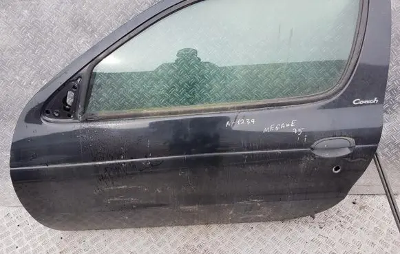 Renault Megane I Front door nenusttayta