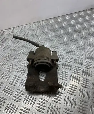 Volkswagen Golf VI Front brake caliper