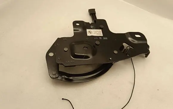 BMW 6 F12 F13 Convertible roof hinge 5884003 E12408352 2Q102015