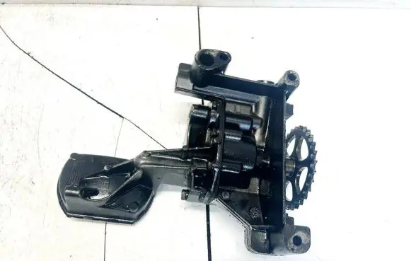 Volvo V50 Oil pump 9644350880