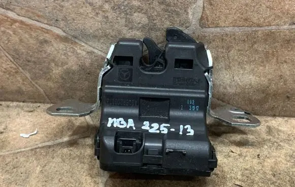 Mercedes-Benz C W205 Tailgate/trunk/boot lock/catch/latch A2059200176