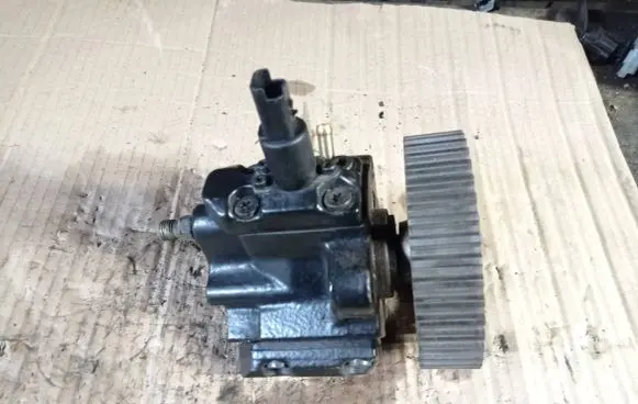 Peugeot 607 Fuel injection high pressure pump 0445010021 286657 C6678
