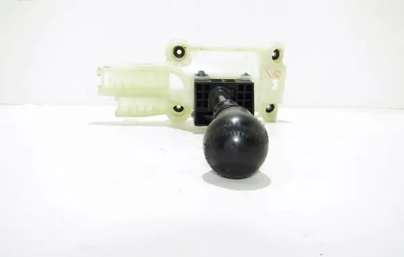 Peugeot 4007 Gear shifter/selector