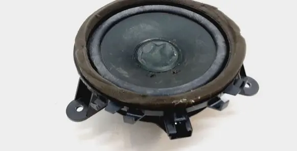 Volvo V70 Front door speaker 30657445