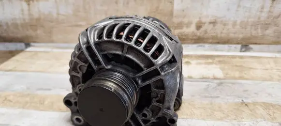 Audi A6 S6 C5 4B Generator/alternator 028903029