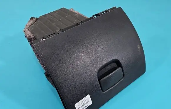 Renault Master III Glove box 685000045R IMPRK1446641