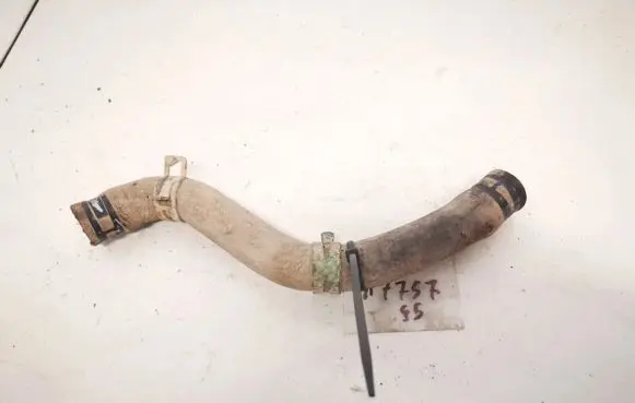 Volkswagen PASSAT B4 Engine coolant pipe/hose
