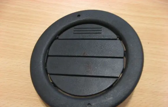Lincoln Navigator Air vent grill in roof 