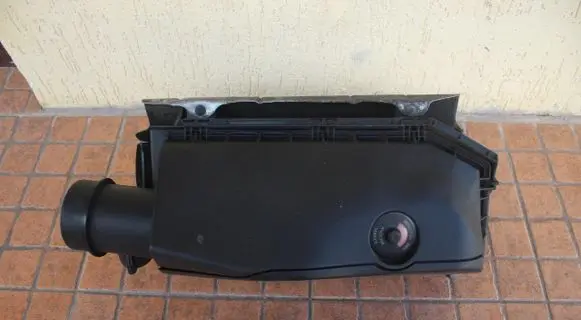 Mercedes-Benz E W210 Air filter box A6130900201