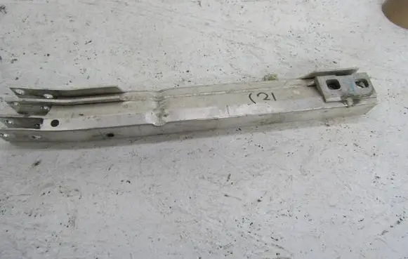 BMW 2 Active Tourer U06 Front bumper support beam 8737235