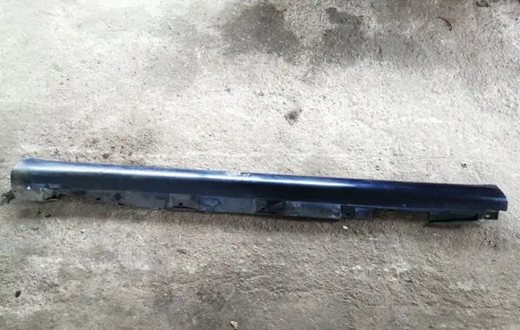 Toyota Corolla Verso AR10 Sill 758520F010