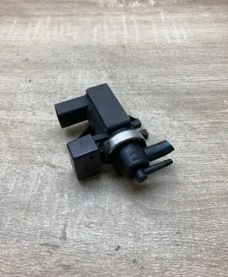 Audi A4 S4 B6 8E 8H Turbo solenoid valve 8E0906628A 72290330
