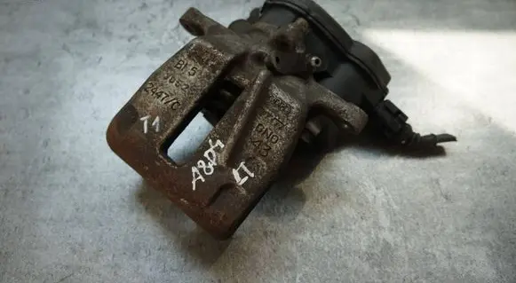Rear brake caliper