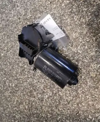 Audi A6 S6 C5 4B Wiper motor 0390241140 4B1955113