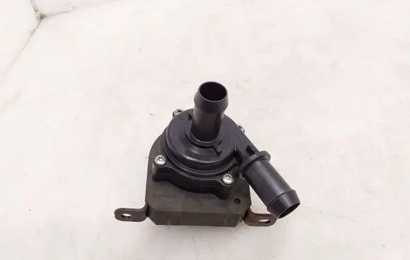 Ford Mustang Mach-E Electric auxiliary coolant/water pump 19081E90024