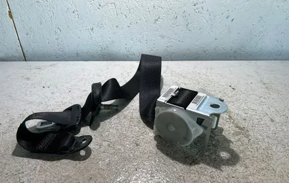 Dodge Challenger Rear seatbelt P5UZ23DX9AB