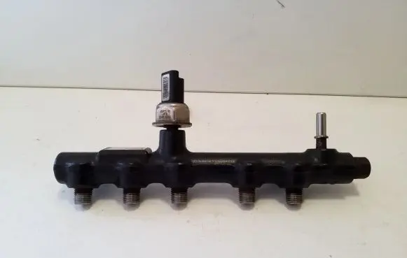 Opel Vivaro Fuel main line pipe 9674300080 28285170 9814383880