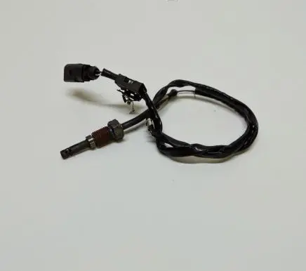 Volkswagen PASSAT CC Oil temperature sensor 03L906088BS