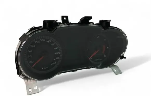 Mitsubishi Outlander Speedometer (instrument cluster) 8100A485