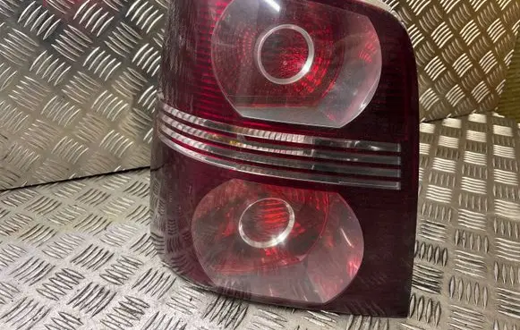 Volkswagen Touran I Rear/tail lights 1T0945257D