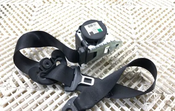 BMW 5 E60 E61 Front seatbelt