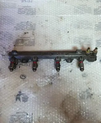 Volkswagen Golf V Fuel main line pipe 036133319
