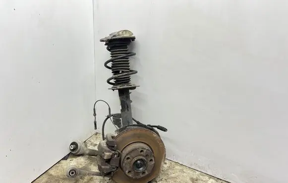 BMW 4 F32 F33 Front wheel hub spindle knuckle 6856627