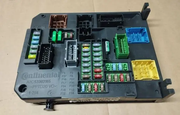 Peugeot 308 Comfort/convenience module 9806687880