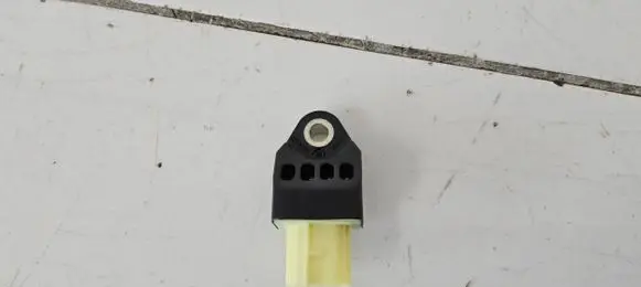Toyota Auris 150 Airbag deployment crash/impact sensor 8983175010 109610RN1