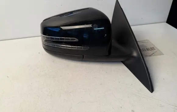 Mercedes-Benz CLA C117 X117 W117 Front door electric wing mirror 20226602919 A1178101419