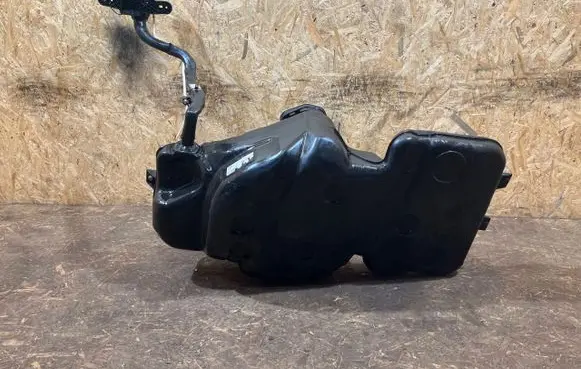 Porsche Macan (95B) Fuel tank 