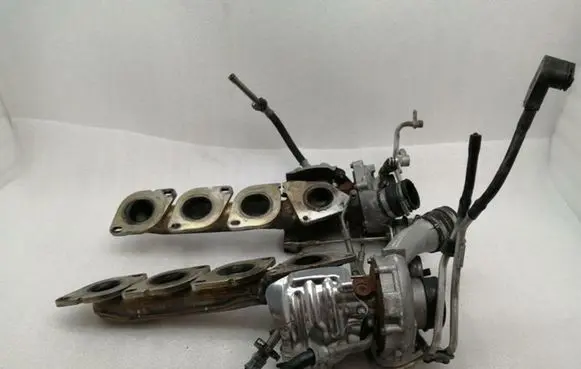 Mercedes-Benz CLS C218 X218 Turbo A2780901780 A2780902180 A2780903580